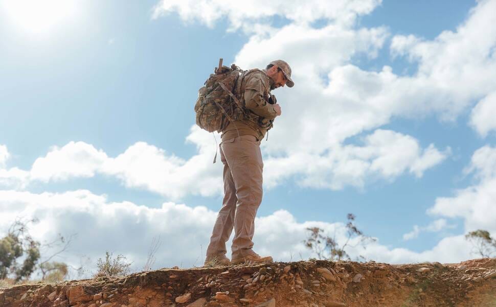 Codan_HF_MIL_Soldier-Backpack-Sky_GP_dc13593a287d4c2863b5dfcaae9db4f8
